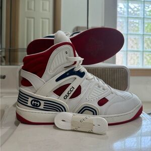 Gucci Basket sneakers excellent condition